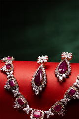 Scarlet Jewel Gold Set