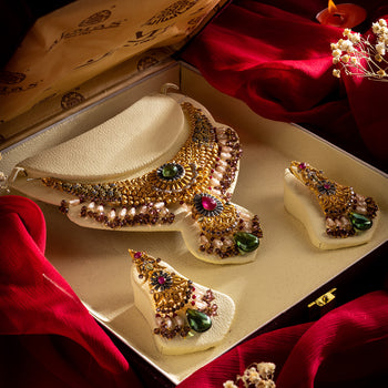Regal Jewel Gold Set