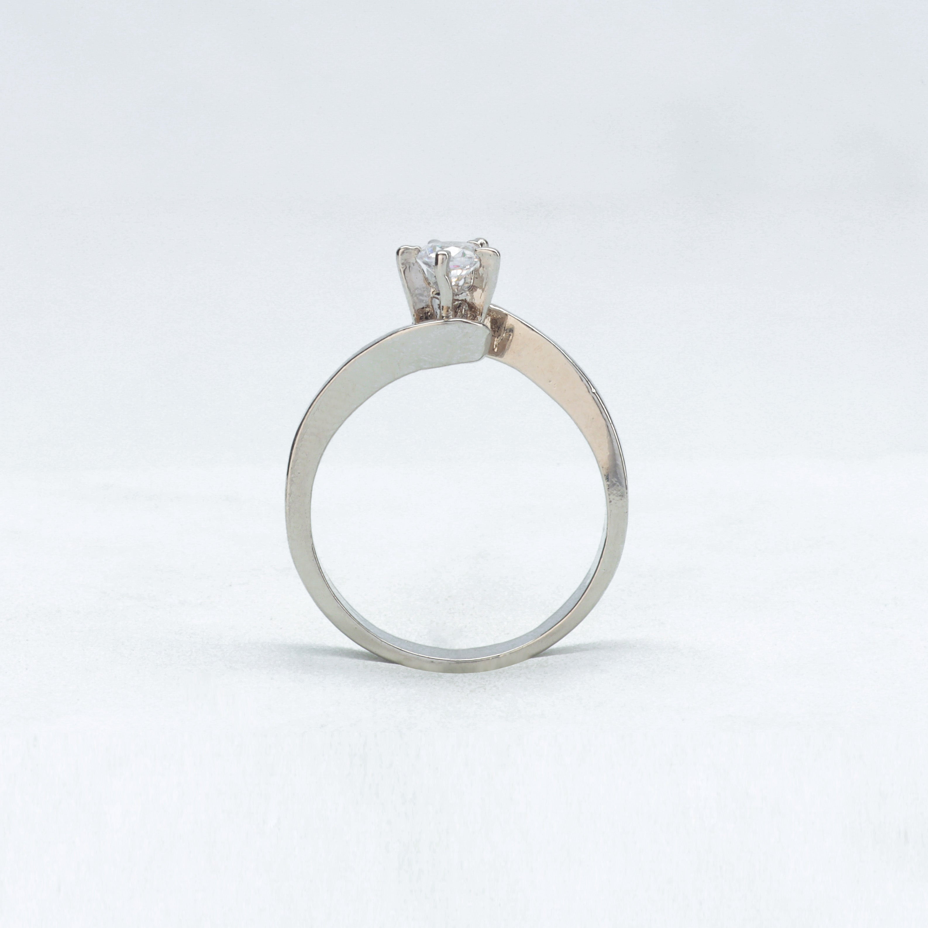 Almas Rind Zirconia Stardust Ring – Almas Jewellers