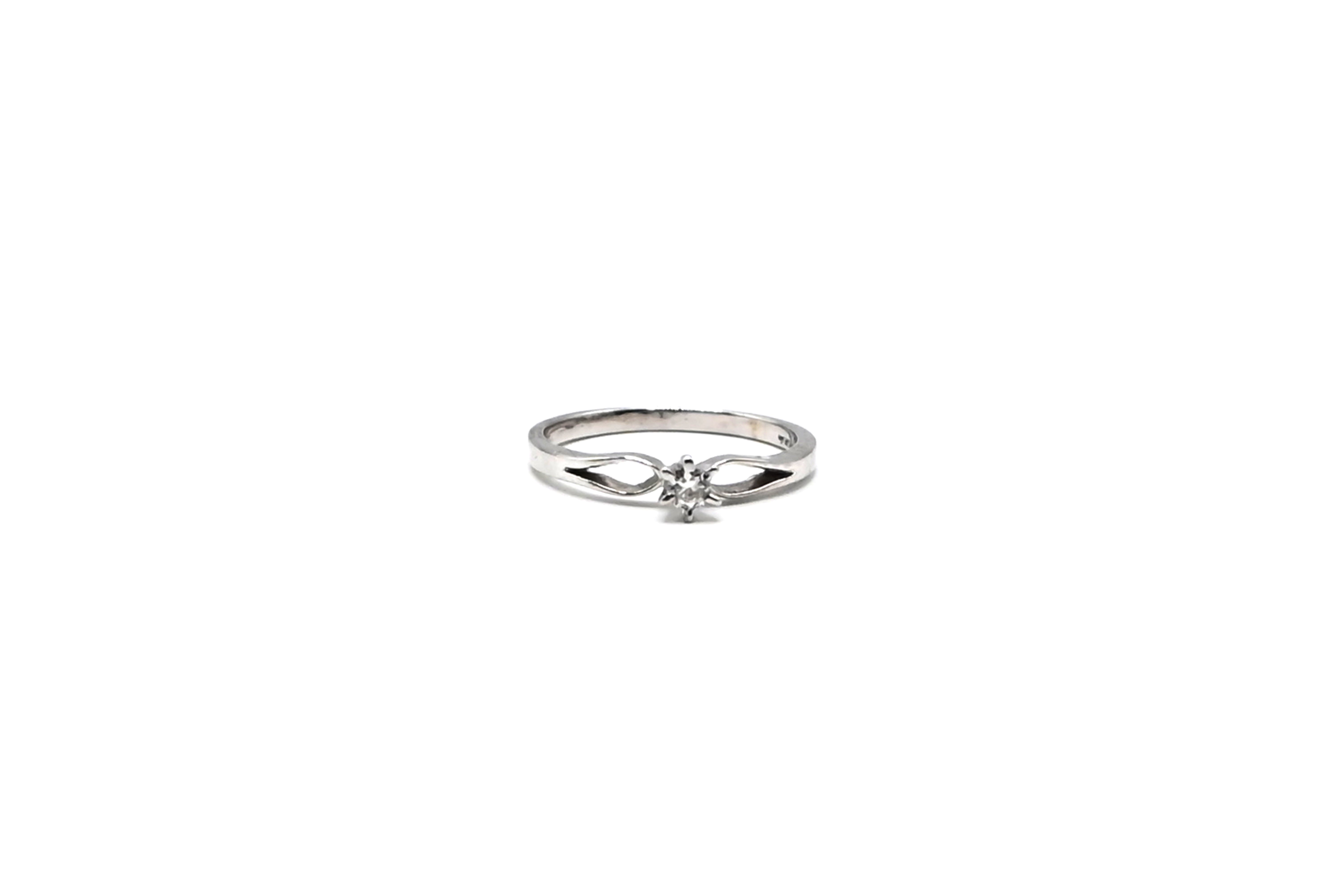 Almas Rind Whispering Grace Ring – Almas Jewellers