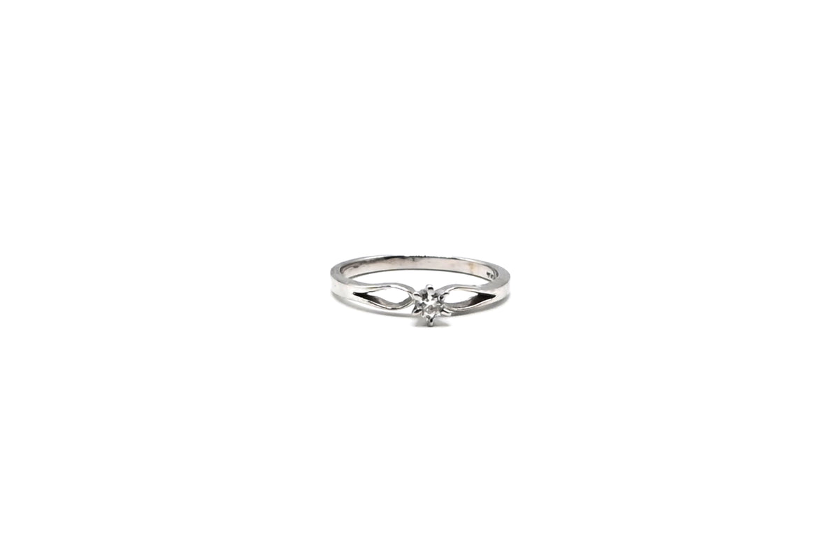 Whispering Grace Ring
